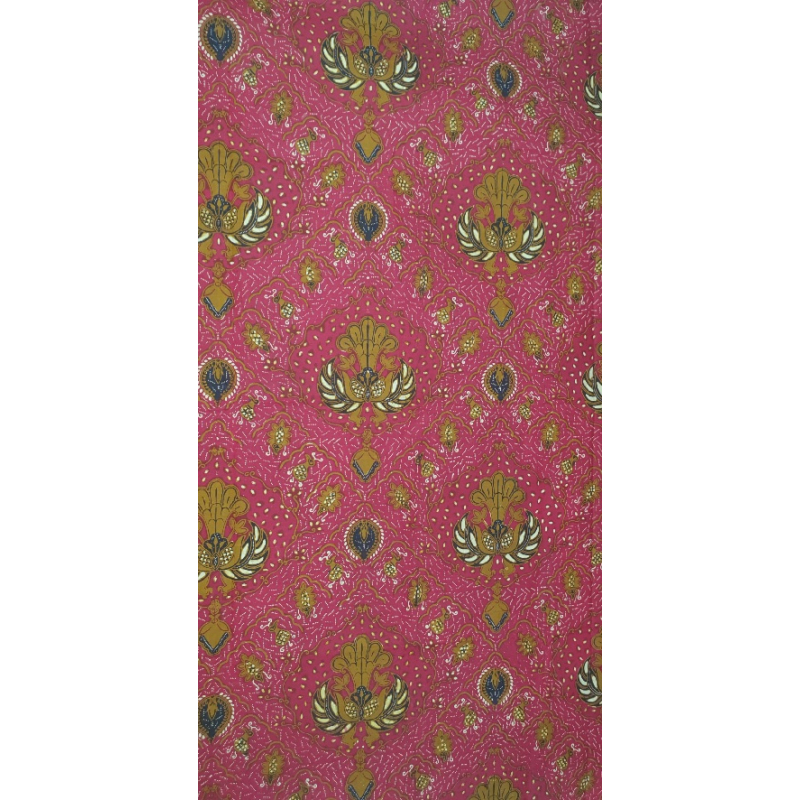 Batik doek, rood, bruin, zwart en crème