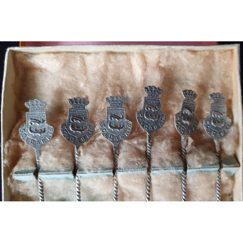 Doosje met 6 zilveren (800) theelepels uitgegeven door de KLM