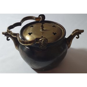 Koperen lavabo met deksel