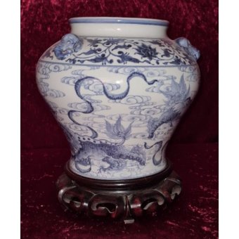 Chinese vaas met onderzetter