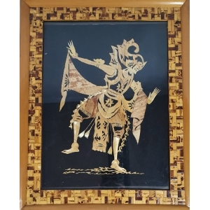 Indonesische bamboelijst met ingelegd Wayangfiguur