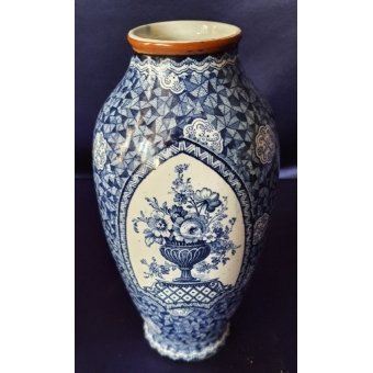 Flamand vaas, gemerkt en genummerd