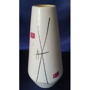 Vintage Foreign vaas genummerd 529 30 