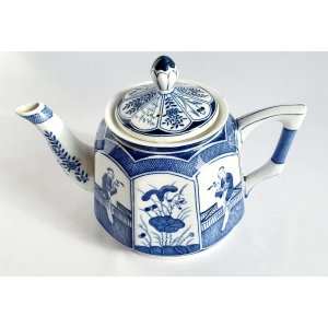 Lange Lijs theepot, gemerkt